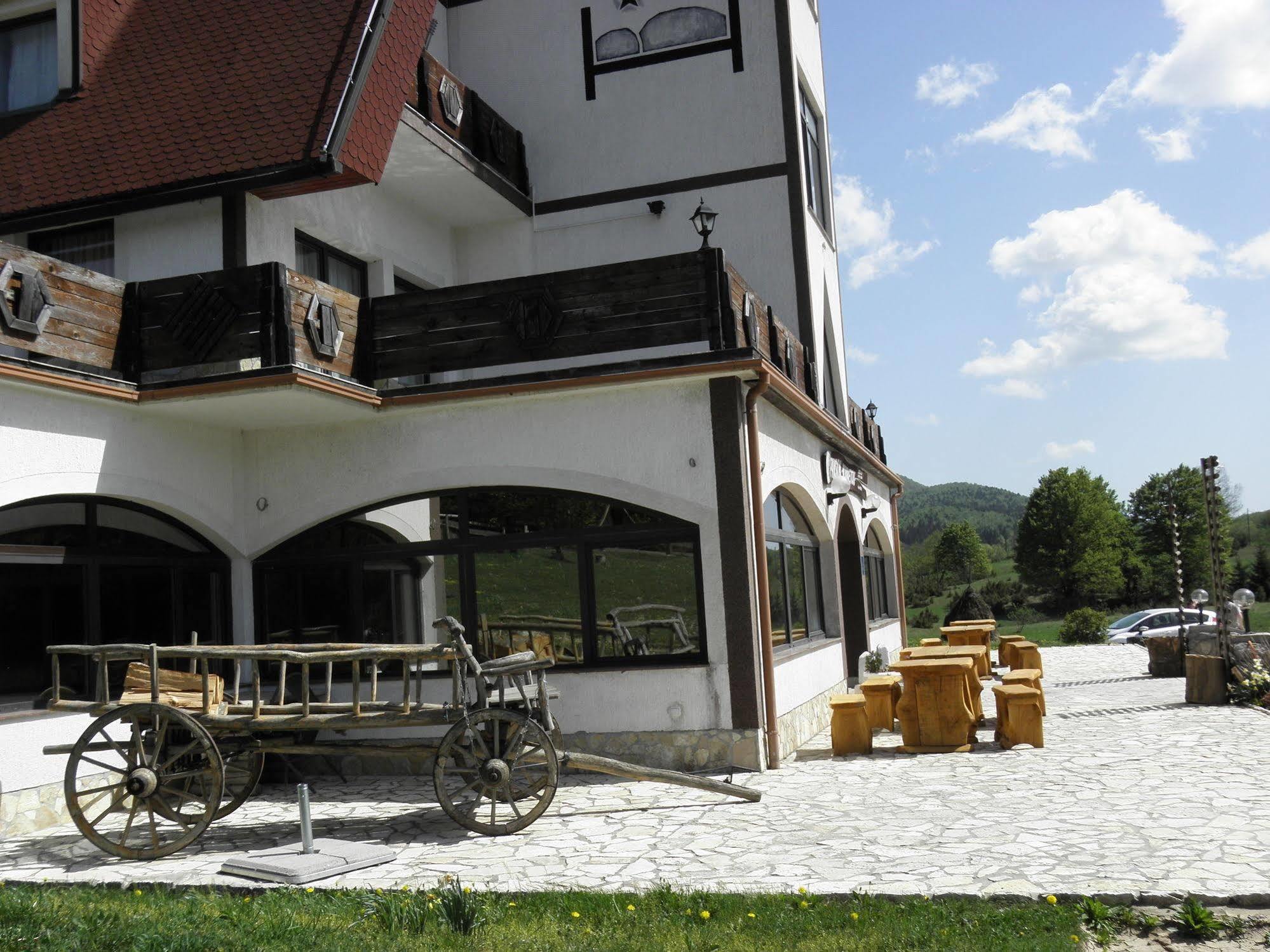 Pansion & Restoran Winnetou Plitvička Jezera Kültér fotó